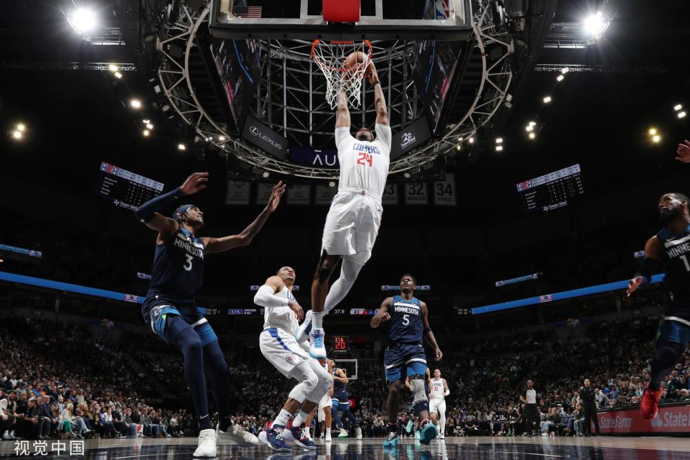 足球市场的 足球市场的